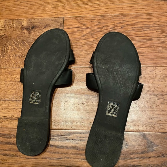 Chinese Laundry Artist Sandal - Picture 4 of 5